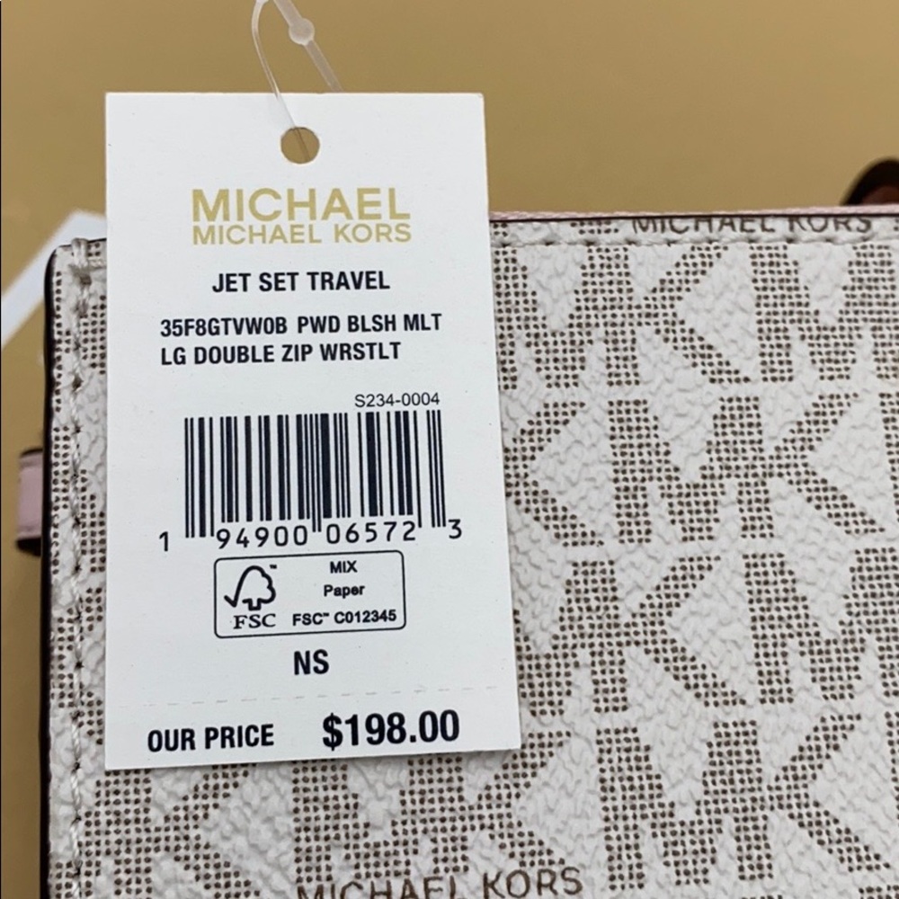 MICHAEL KORS DOUBLE ZIP WRISTLET POWDER BLUSH - Picture 12 of 16